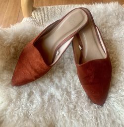 Mules Saffron Used Size 7.5
