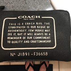 Black Coach Bag With Zipper, Plenty Of Room For Make-up, Or Anything U Need To Carry With