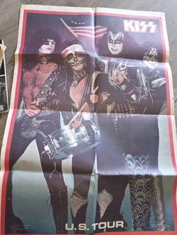 Vintage kiss posters