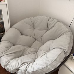 Papasan chair
