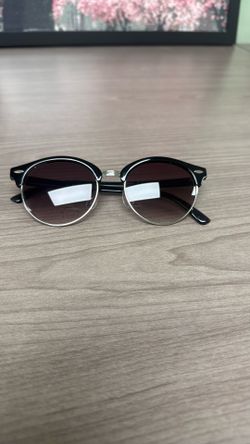 Round Clubmaster-Style Sunglasses