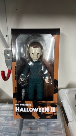 Michael Myers living dead doll ldd Mezco Halloween