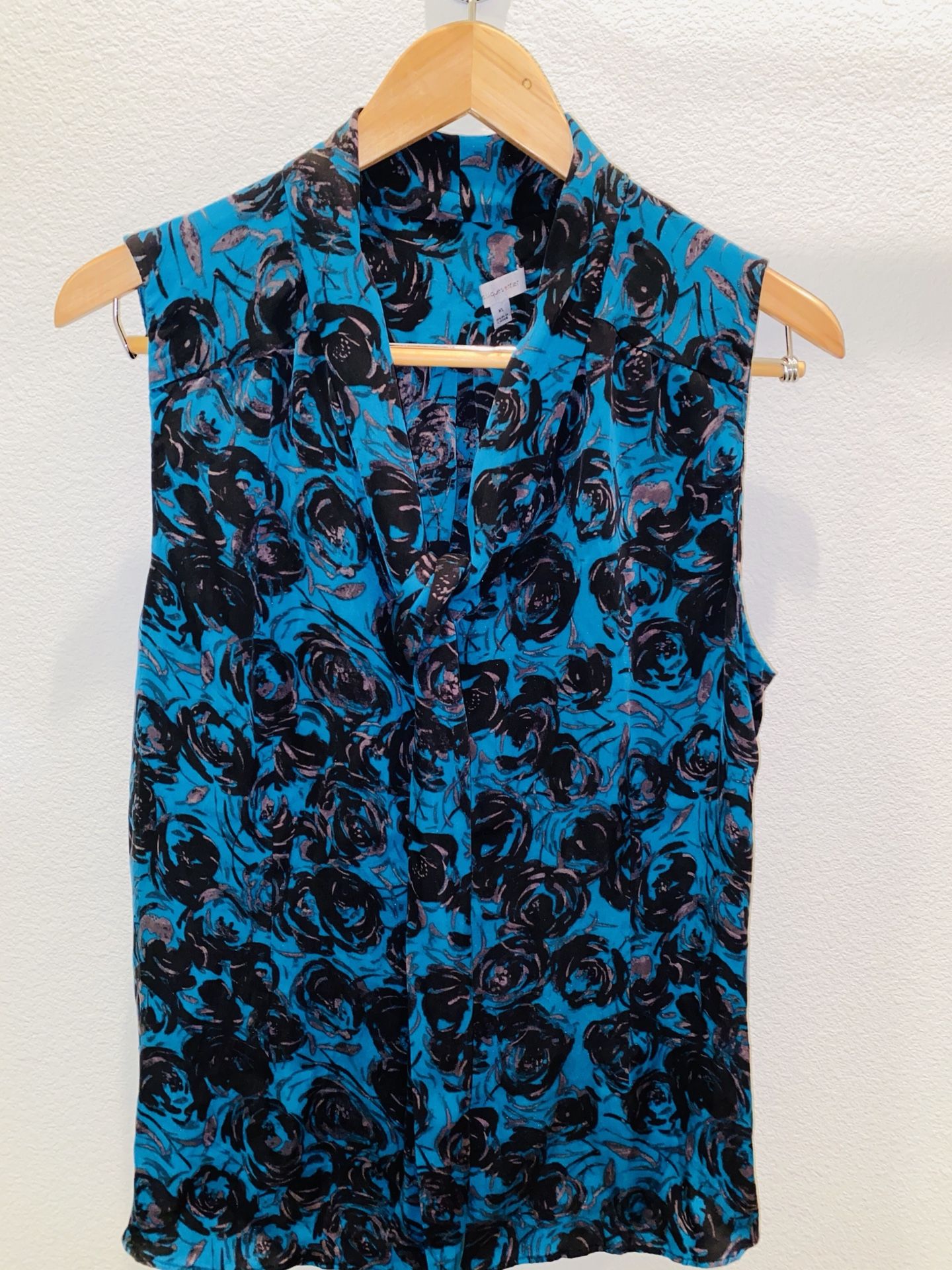 Classique blouse size XL