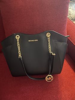 Micheal Kors Black Purse