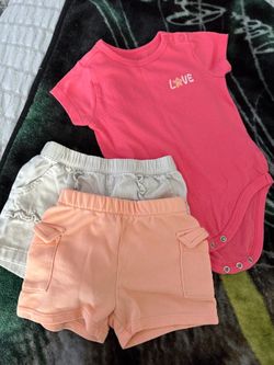 3-Piece Baby Girl Clothing Set 12 mo