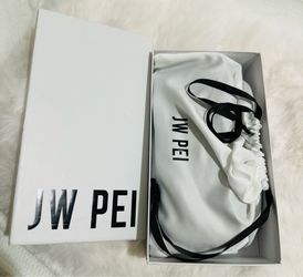 JW Pei Bag