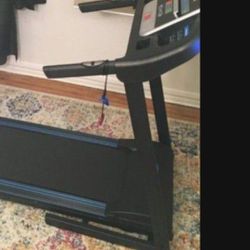 Treadmill Exelent Condition 