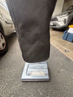 Signature vacuum cleaner