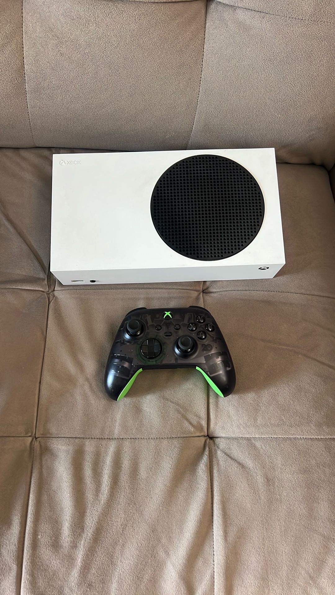 Xbox Series S With Wireless Controller