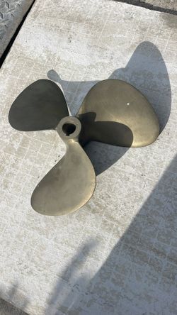 Ski Nautique 3 Blades Prop CUP NI-BRAL 13x13