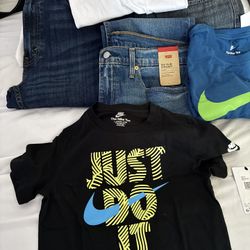 Levi’s 