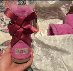Pink Uggs