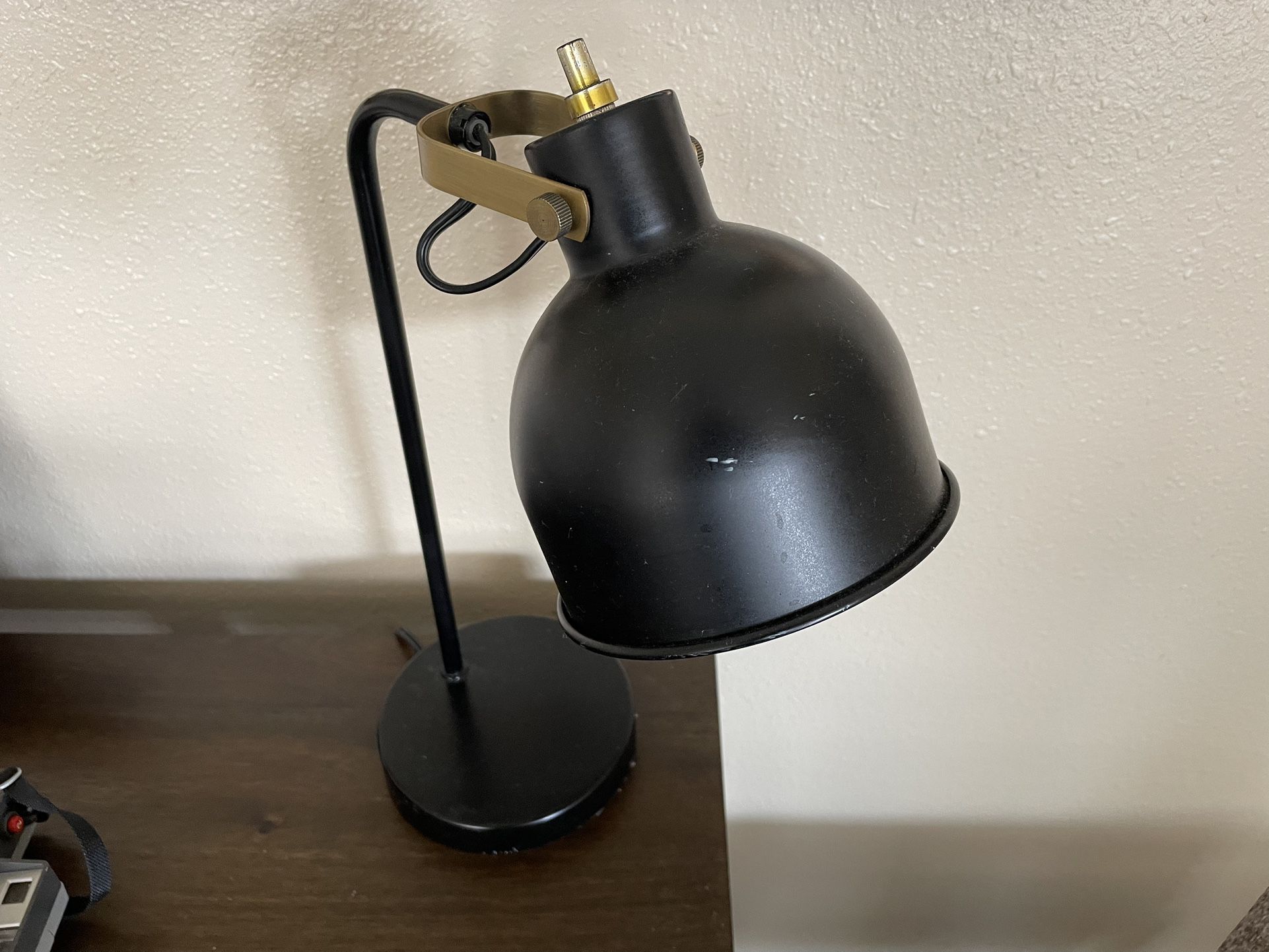 Antique Brass w/Black USB Table Lamp