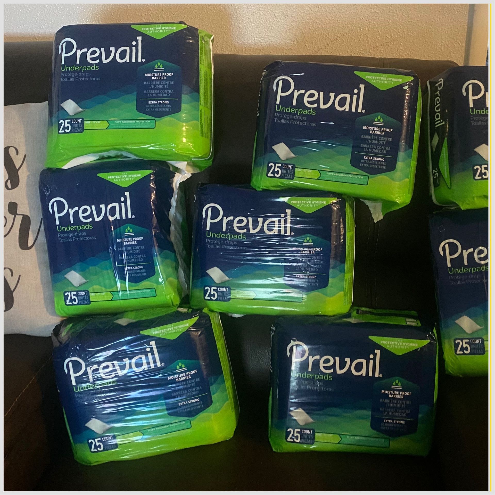 👌🐶🐶🐾/🛌🛏️ 1 box left-available-pick up in yakima.just $50 for 150 pads!!!. xtra large puppy pads/ bed pads used for either or!!!-(they’re actual