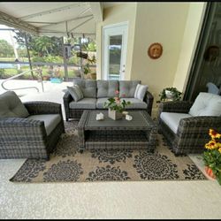 Brand New Cloverbrooke 4 Piece Outdoor Conversation Set Modern Fast Delivery 