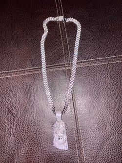 925 Silver 10MM Moissanite Chain With Jesus Pendent 22 Inch