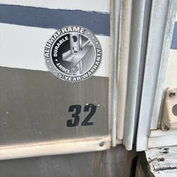 2007 Alumascape 32 feet fifth wheel by Holiday Rambler
