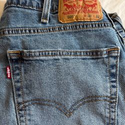 Distressed 505 Levi's Size W38-L32, Used. 