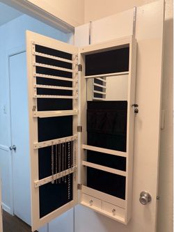 Mirror Jewelry Organizer