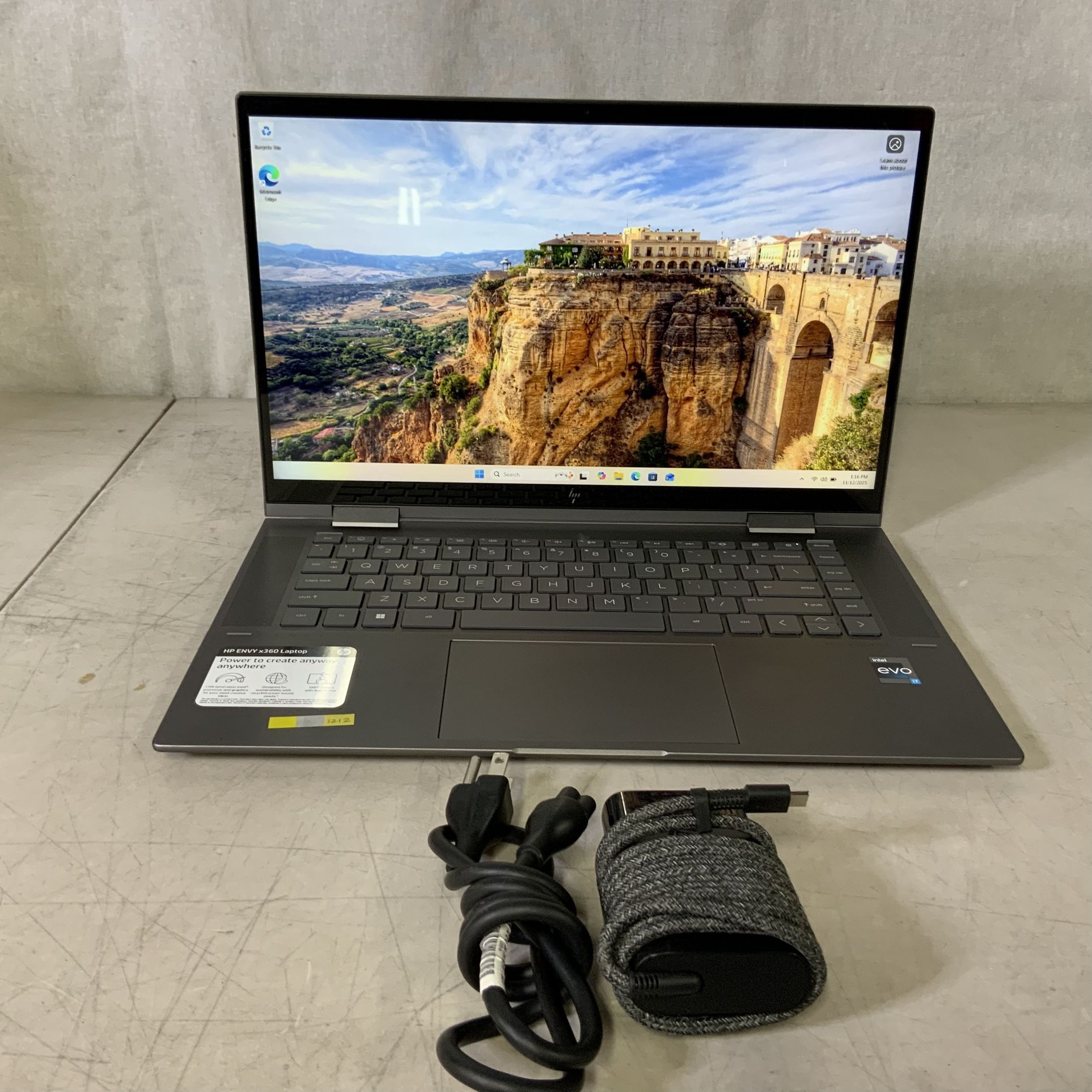 HP Envy X360 i7-1355U 1.70GHz - 32GB RAM DDR4 - 1TB SSD -  2-in-1 Laptop 15” - Ew1073cl - Touchscreen 