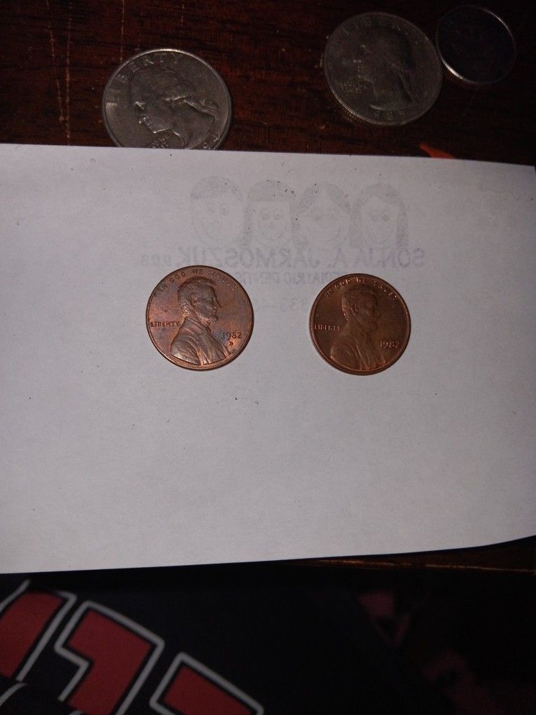 1982 Large Date And 1982 Small Date No Mint Mark