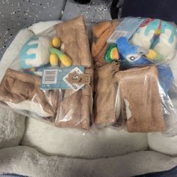 Dog Bed + PLAY Brand New Dog Toys 