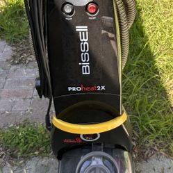 Bissell Carpet Cleaner 