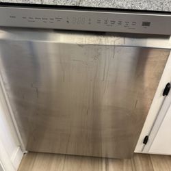 LG Dishwasher -$80!