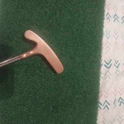 Acushnet Bullseye Putter 
