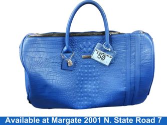 Carry & Tote Statement Traveler Rolling Duffle Blue