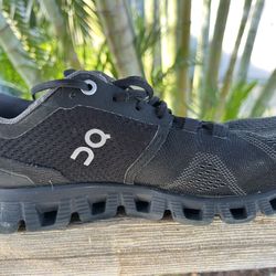 Women’s Size 6.5 W Black OC Shoes