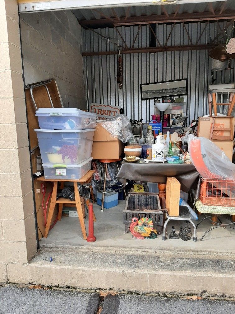 Toms River Tomorrow And Friday Huge Storage Locker Contents Furniture, Stools, Tables, Chairs - Glass - Tools - Cast Iron - Door Stops - Salvage 