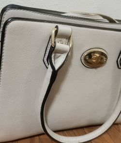 White Woman's purse