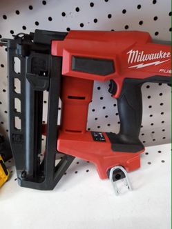 Milwaukee new 16ga straight finish nailer fuel