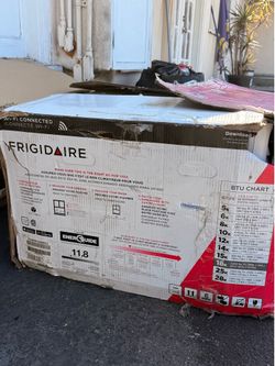 AIR CONDITIONER