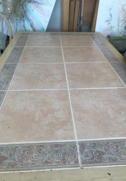 Dining room table with 4 chairs