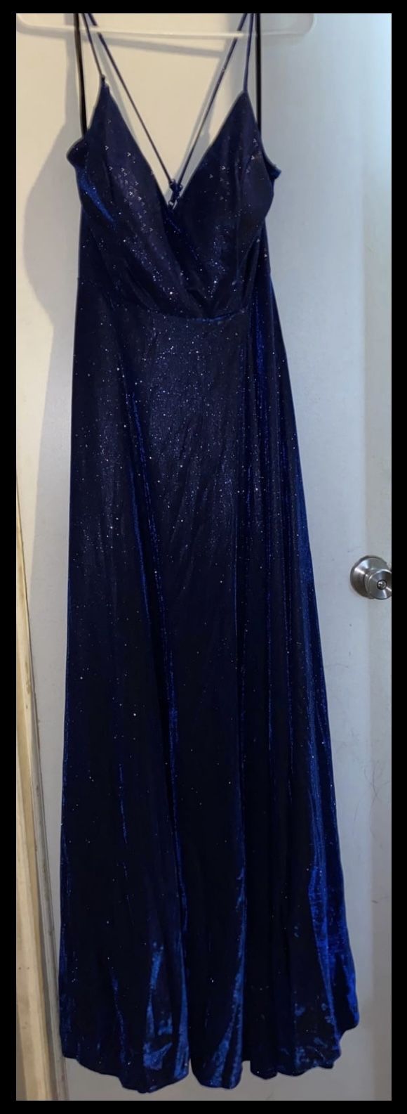 Windsor prom dress XL navy blue never worn nothings wrong with it