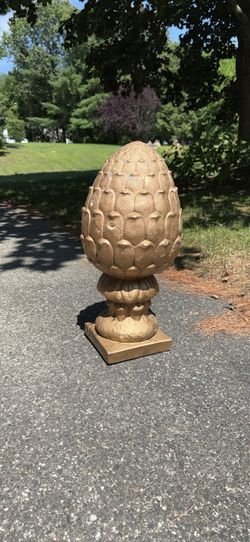 Upside down Pineapple Statue
