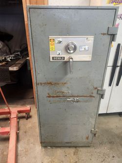 Large safe good condition