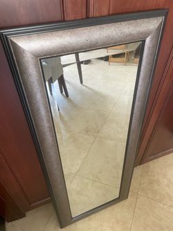 Wall mirror