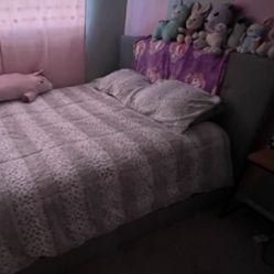 Queen Bed Includes Mattress And Box Spring