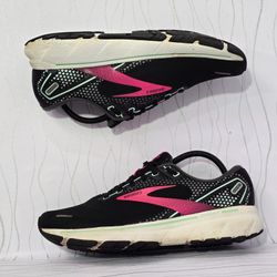 Brooks Ghost 14 de Mujer Negro Rosa Verde Talla 8 US 1203561B012