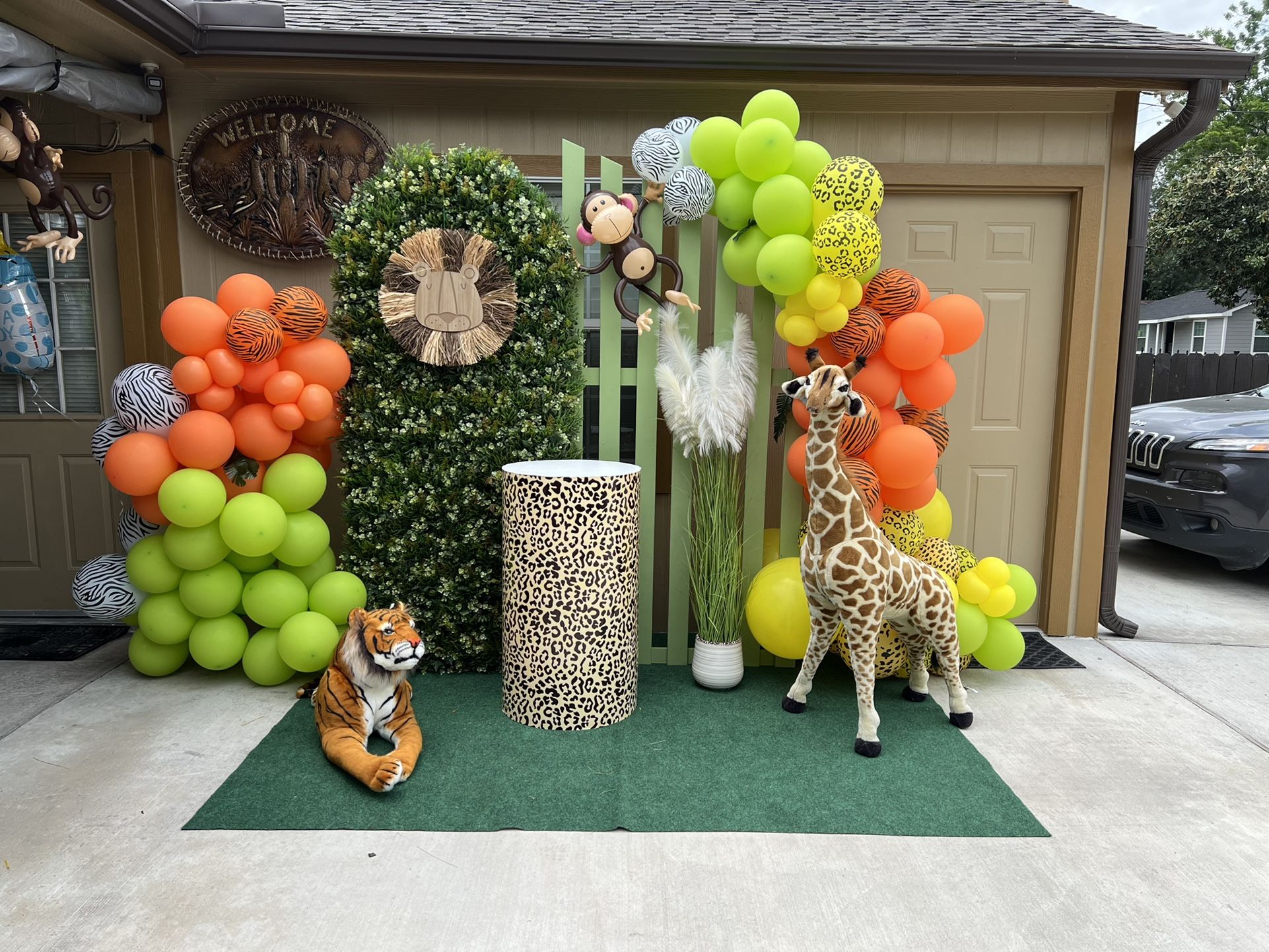 Safari Decoration Collectibles & Art