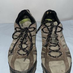 Columbia Men's Waterproof Hiking Boots Brown Grip Men's Sz 15 Some Wear