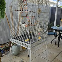 Jaula Blanca Para Aves En Buenas Condiciones. 
