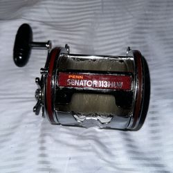 Penn 113 HLW Senator II Fishing Reel 4/0 Red