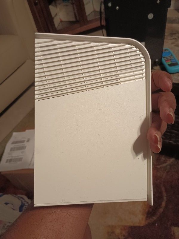 ARRIS SURFboard Wi-Fi Router Modem SBR-AC1750 Speeds Up To 1750 No Power Cord