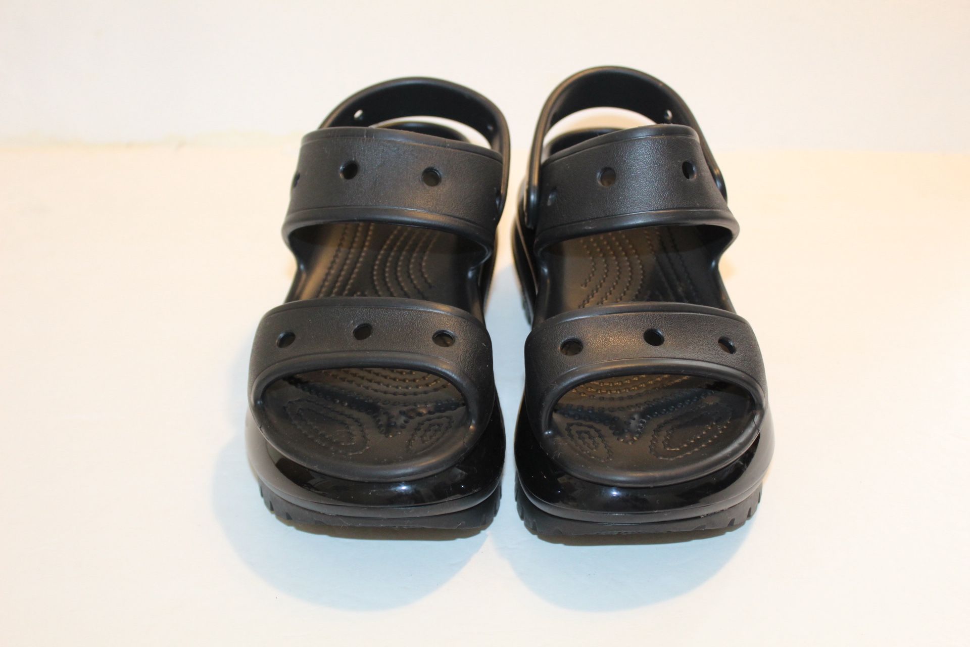 Crocs Classic Mega Crush Platform Sandals Size Women’s 6