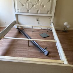 Bed Frame Queen Size 