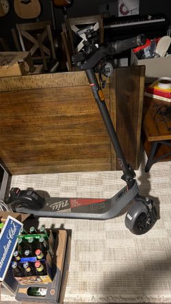 NIU - KQi 200P Foldable Electric Kick Scooter w/ 34 mi Max Operating Range & 20 mph Max Speed - Gray